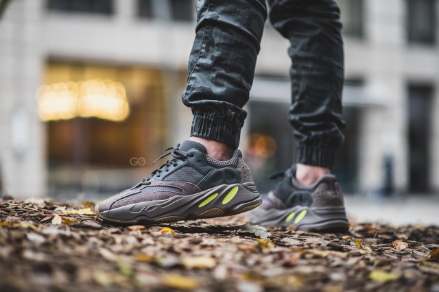adidas gazelle silver green womens Adidas Yeezy 700 Mauve