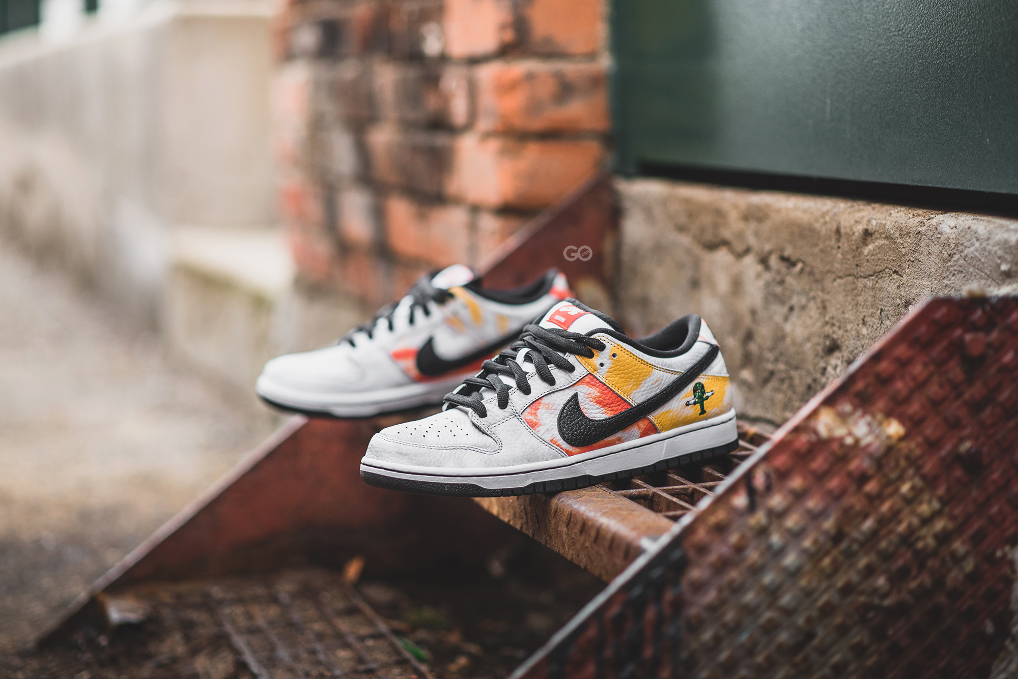 Nike SB Dunk Low Pro QS “White Raygun Tie-Dye” Review – Sean Go