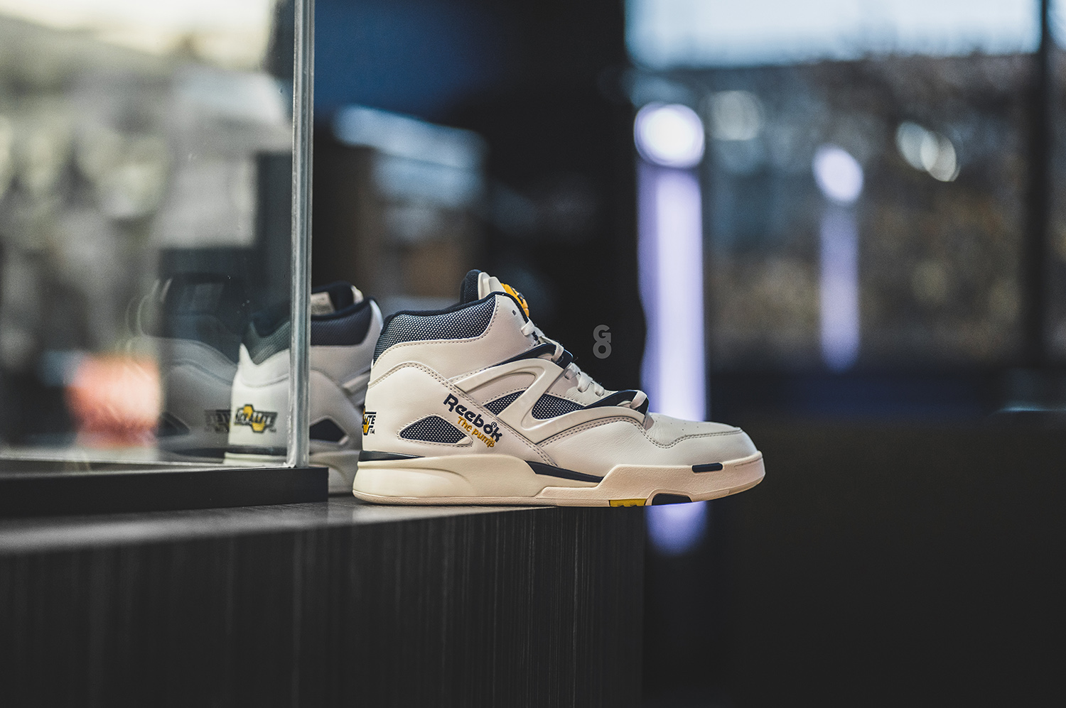 Reebok Pump Omni Zone II “Chalk / Vector Navy” Review – Sean Go